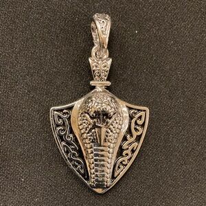Silver Cobra Pendant